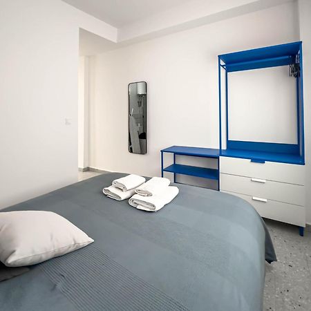 Apartamentos Navio Valencia Exterior foto